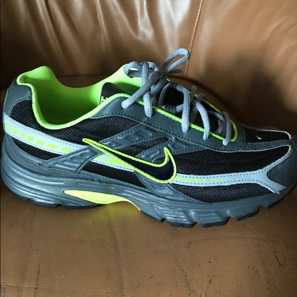 Men’s Nike Initiator shoe size 9
